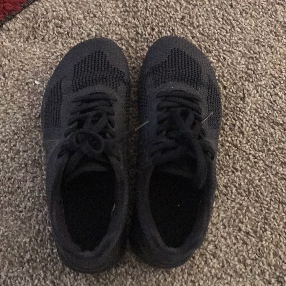 Size 7 Reebox nano 7